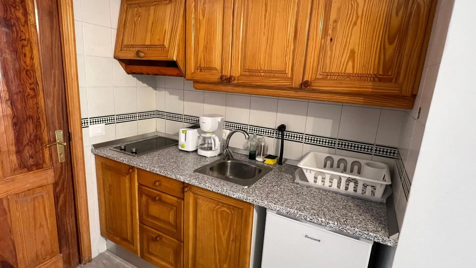 Air Conditioning, Private Parking And Fully Equipped Kitchen In Hotel Room In Golf Del Sur, Tenerife San Miguel de Abona Aparthotel
